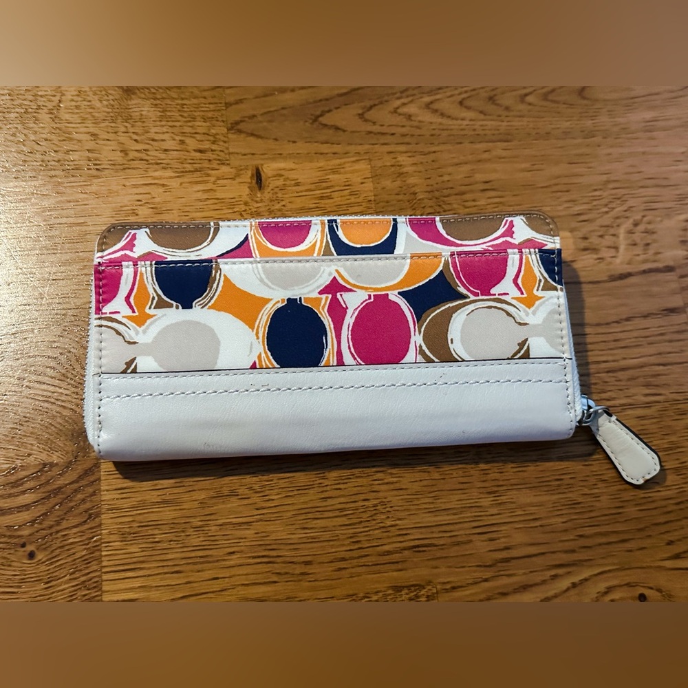 NWT Coach Park Hand Drawn Scarf Print Multicolor Wallet - Picture 3 of 15